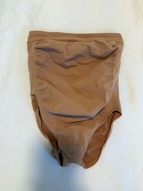 SKIMS Maternity High Waisted Brief- Size XS